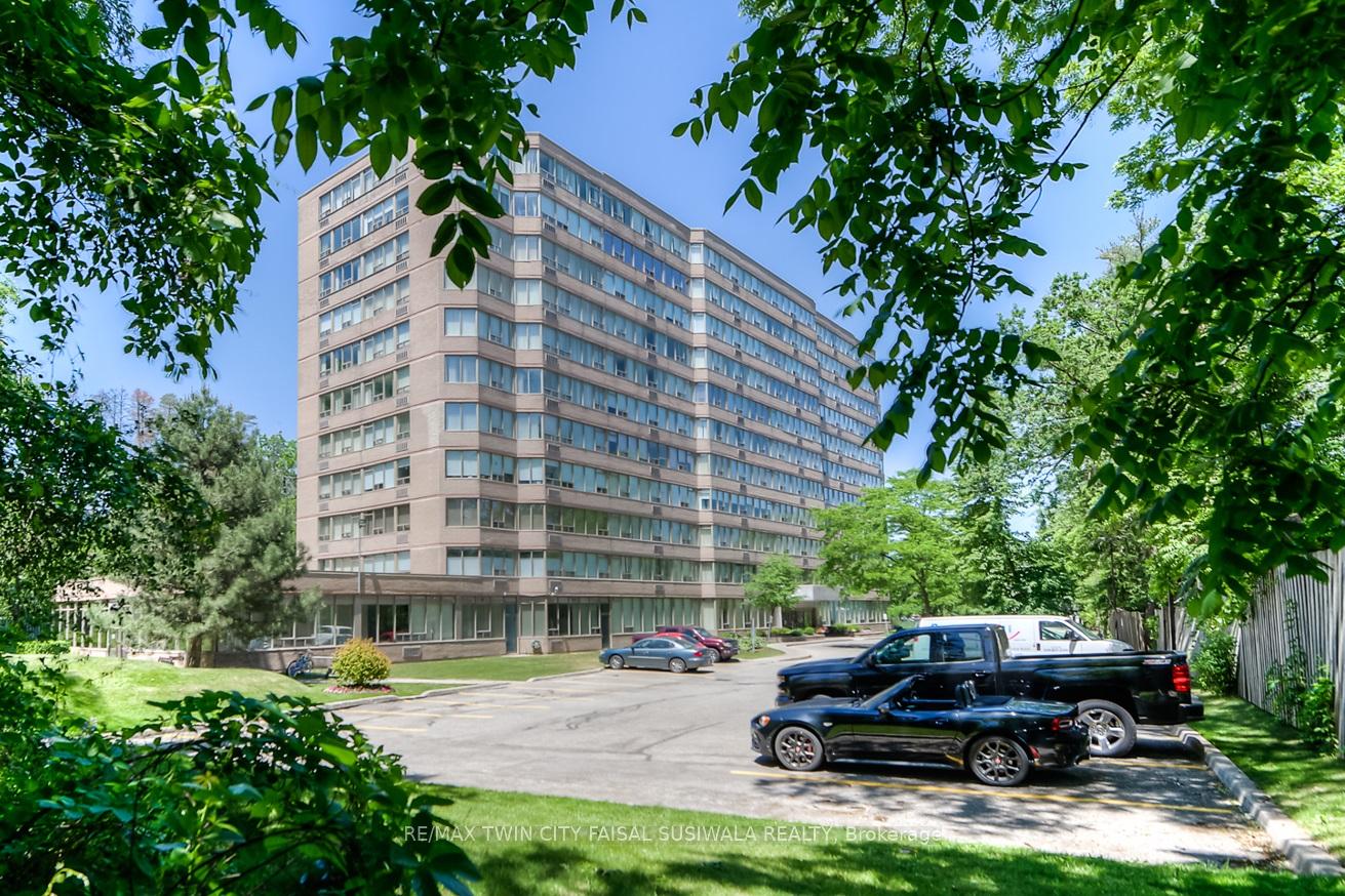 Front of Unit 108, 3227 King Street E