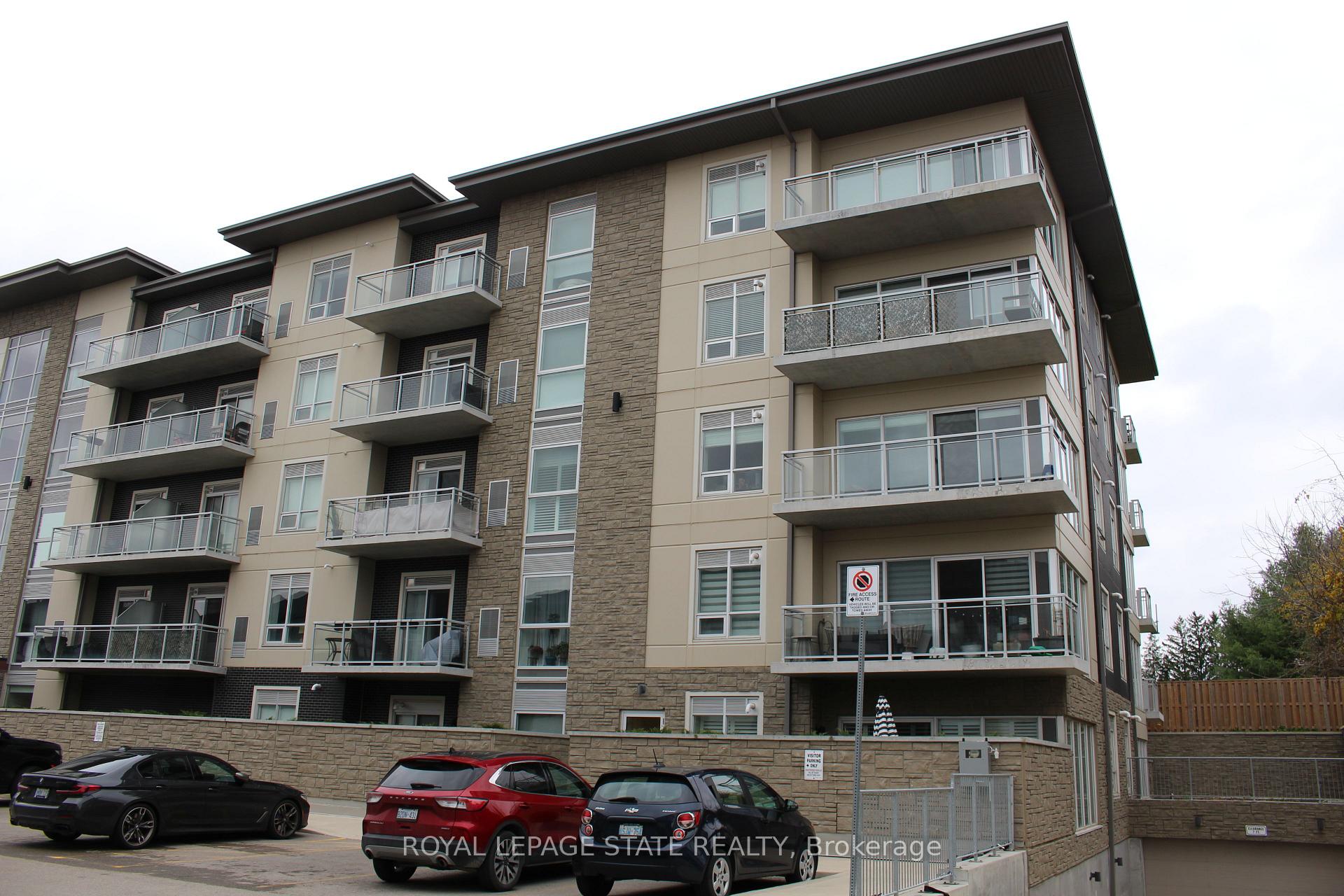 Photo 1 of Unit 102, 16 Markle Crecent Crescent, Hamilton, Ancaster — HOMEH