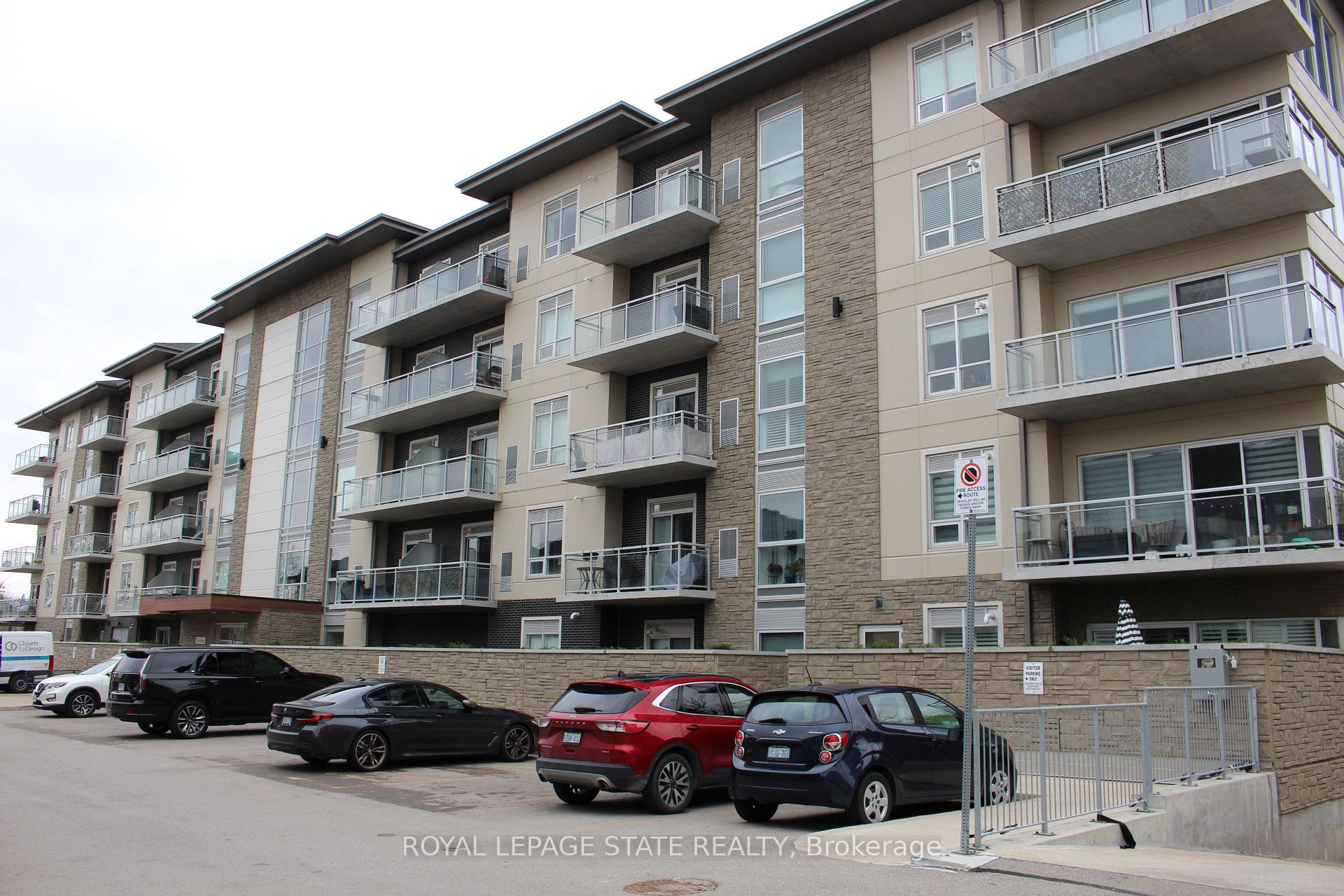 Photo 3 of Unit 102, 16 Markle Crecent Crescent, Hamilton, Ancaster — HOMEH