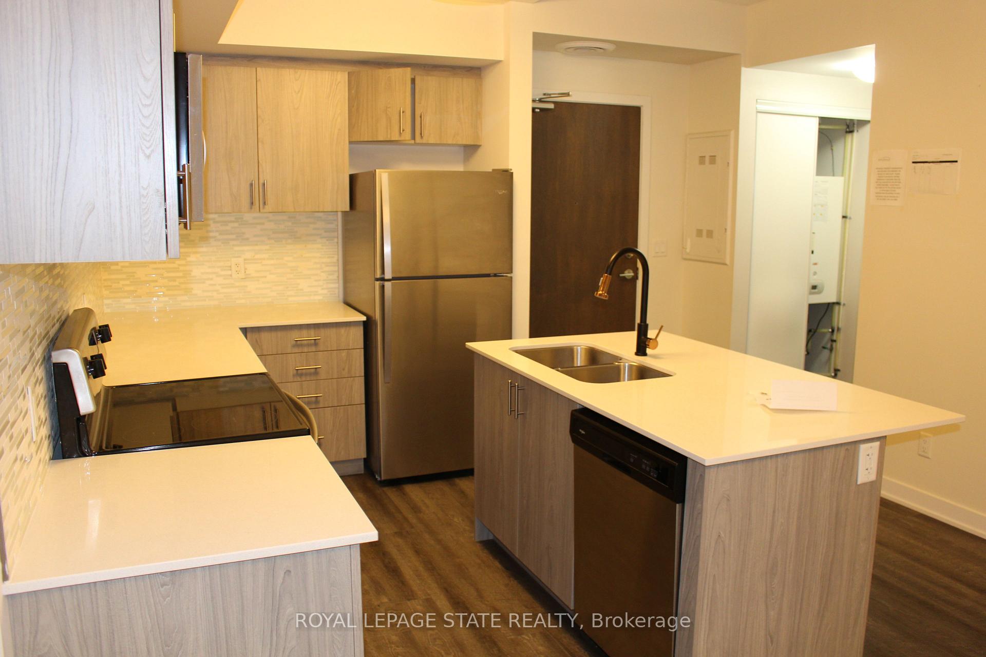 Photo 14 of Unit 102, 16 Markle Crecent Crescent, Hamilton, Ancaster — HOMEH