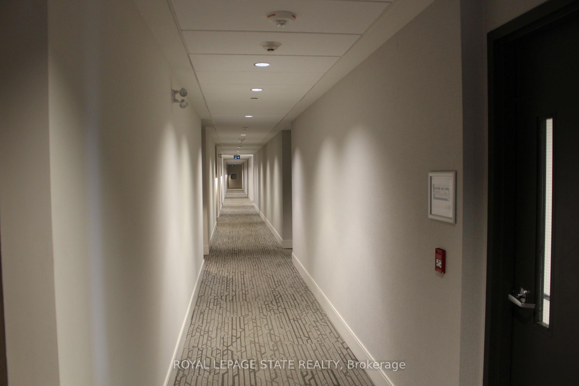 Photo 15 of Unit 102, 16 Markle Crecent Crescent, Hamilton, Ancaster — HOMEH