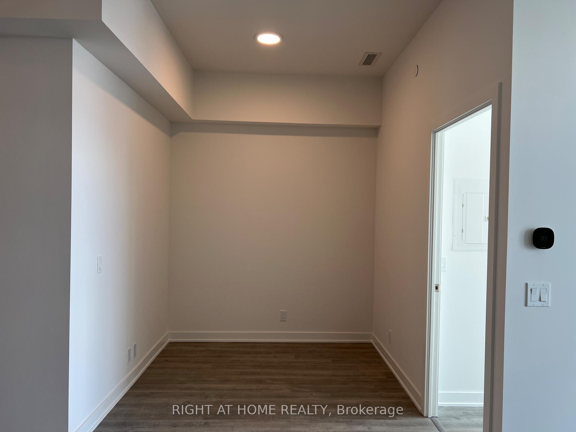 Photo 11 of Unit A2511, 30 Upper Mall Way, Vaughan, Brownridge — HOMEH