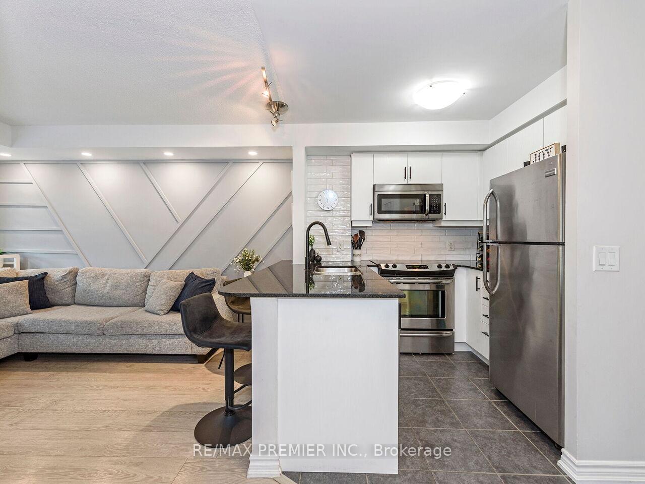 Photo 8 of Unit 313, 7730 Kipling Avenue, Vaughan, Vaughan Grove — HOMEH