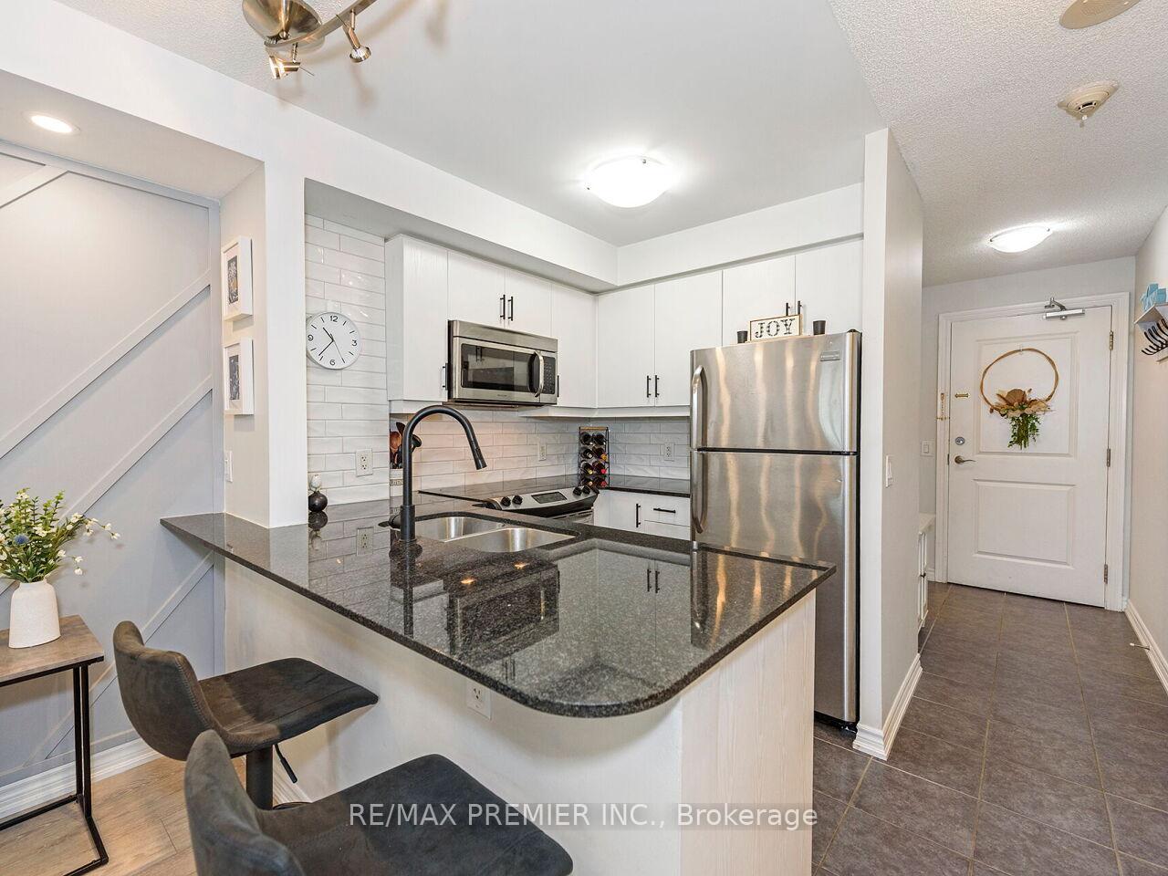 Photo 12 of Unit 313, 7730 Kipling Avenue, Vaughan, Vaughan Grove — HOMEH