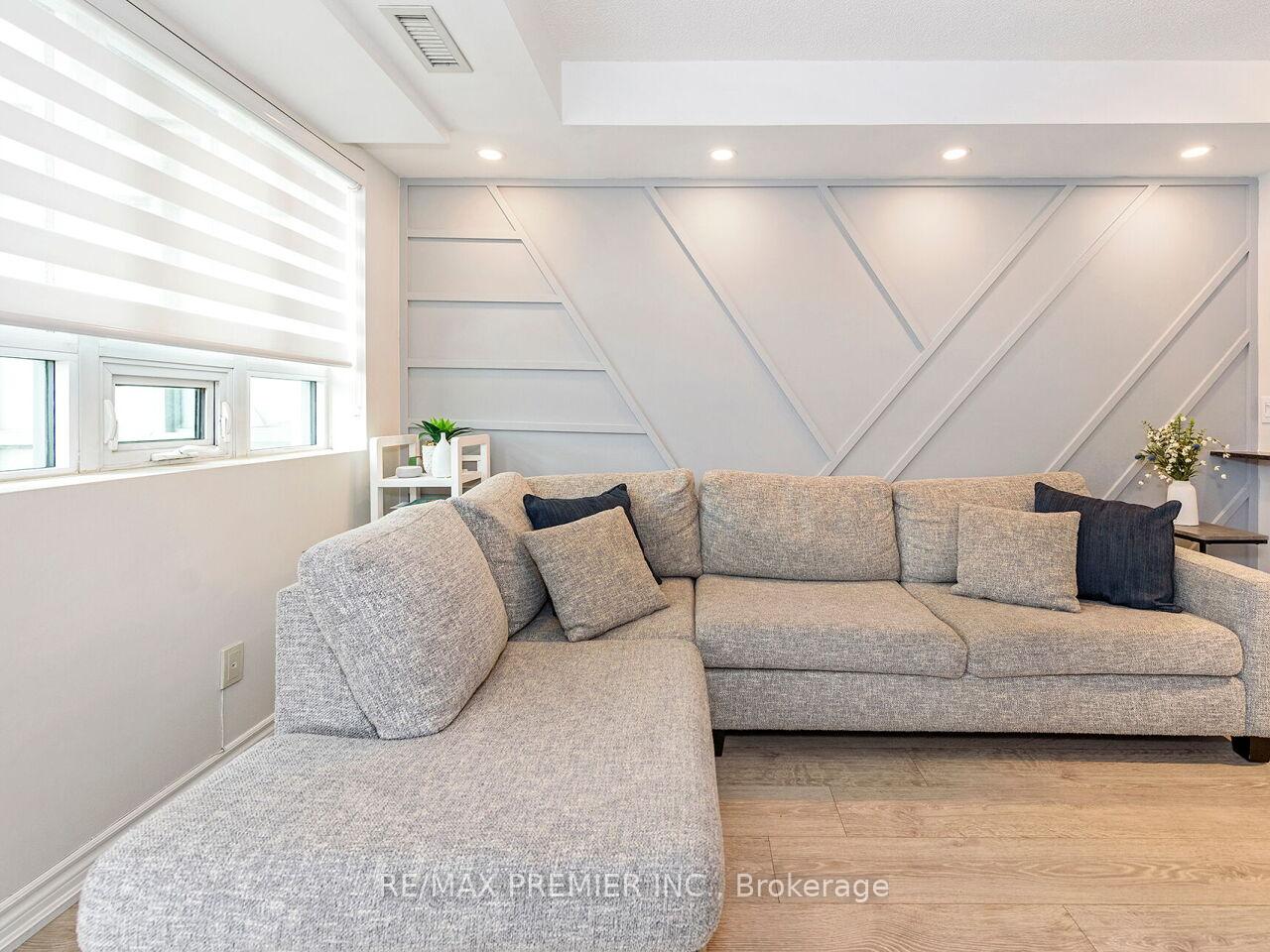 Photo 19 of Unit 313, 7730 Kipling Avenue, Vaughan, Vaughan Grove — HOMEH