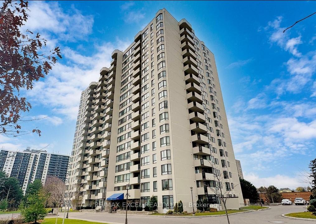 Front of Unit 203, 275 Bamburgh Circle
