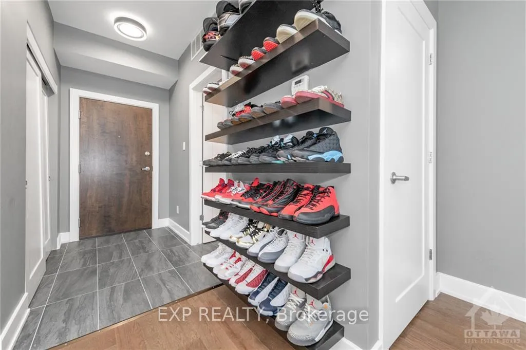 Photo 3 of Unit 203, 615 Longfields Drive, Ottawa, Barrhaven - Longfields — HOMEH