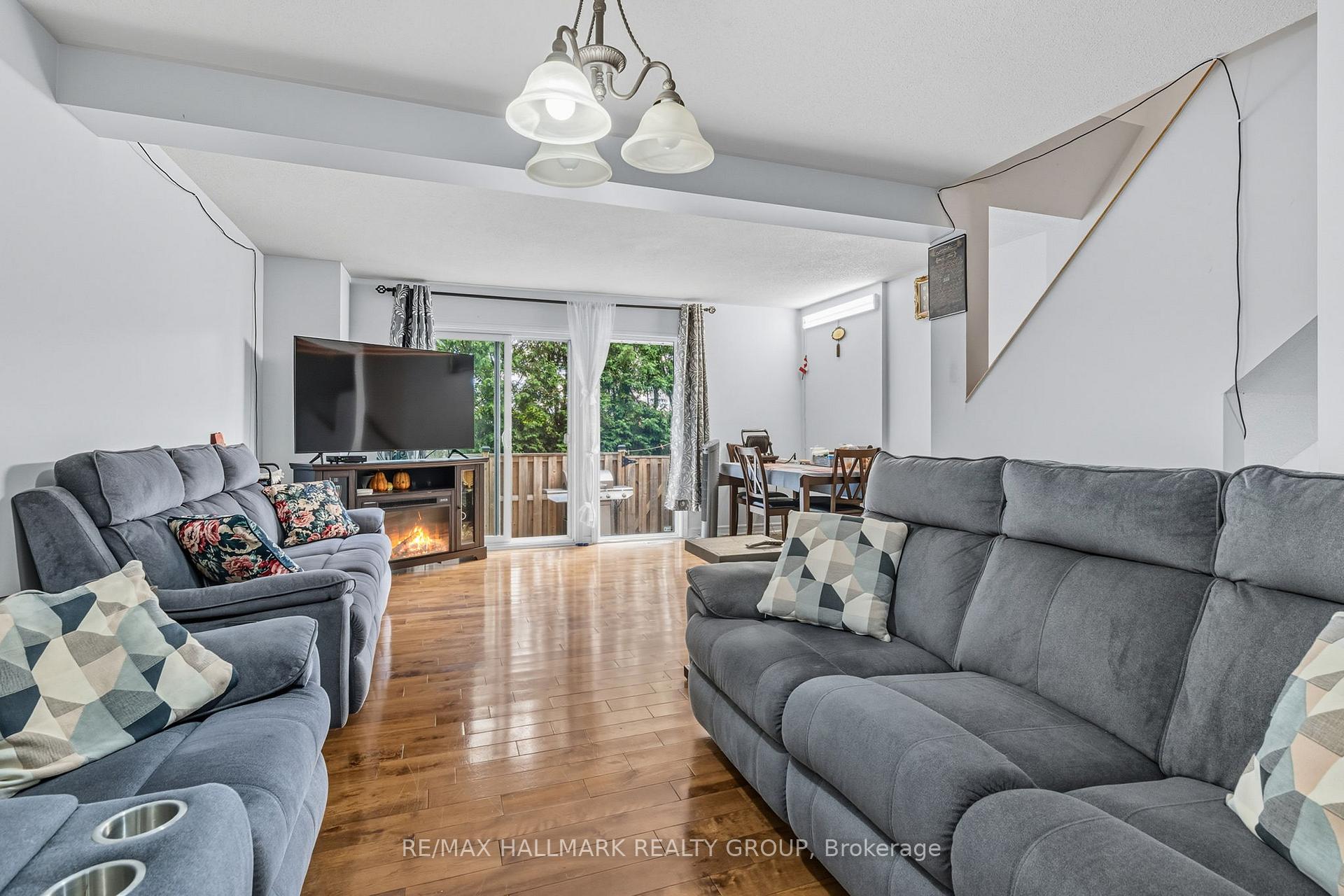 Photo 11 of Unit 43, 80 Bentbrook Crescent, Ottawa, Barrhaven - Heritage Park — HOMEH