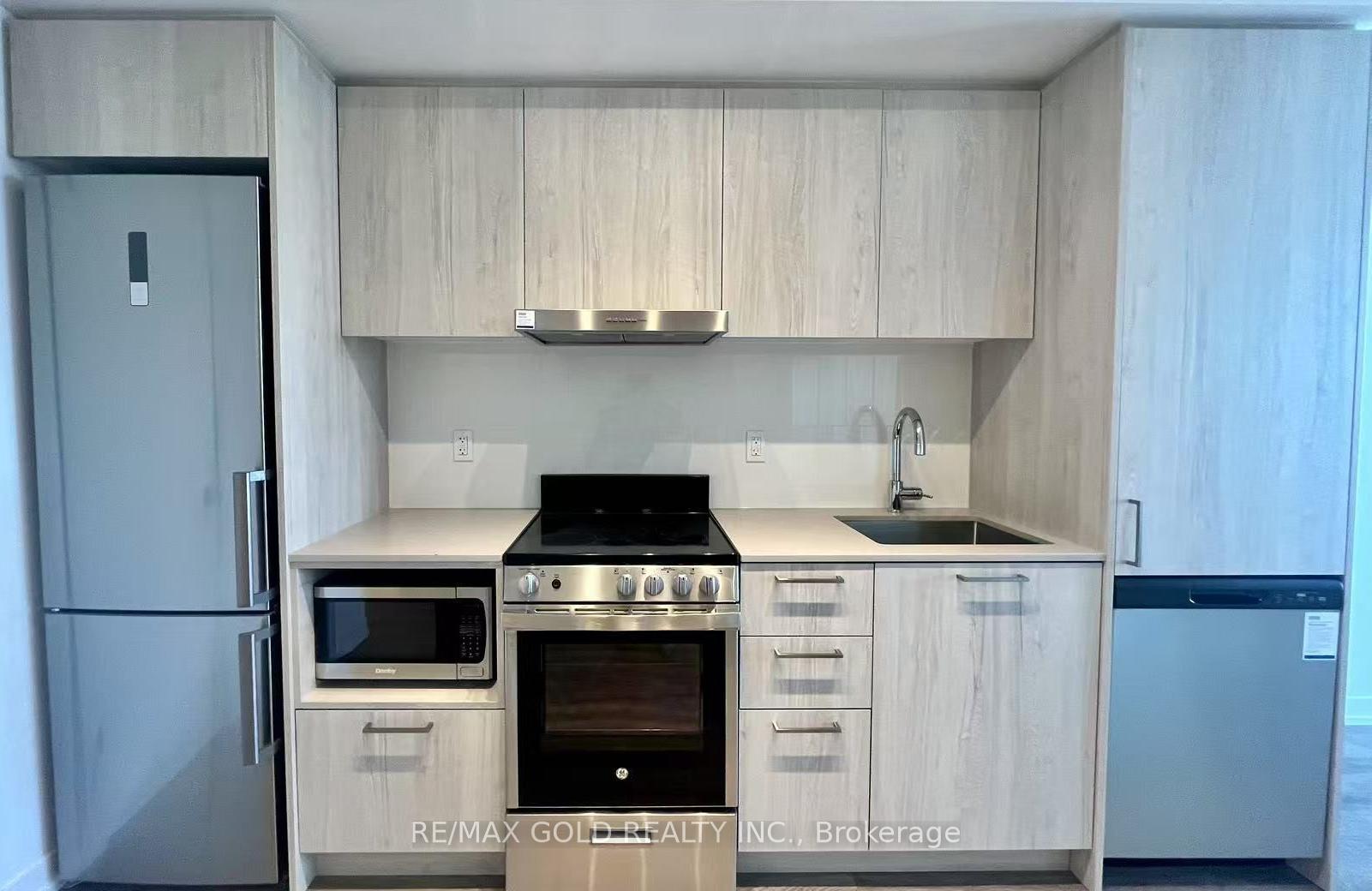 Photo 3 of Unit 3710, 195 Commerce Street, Vaughan, Vaughan Corporate Centre — HOMEH