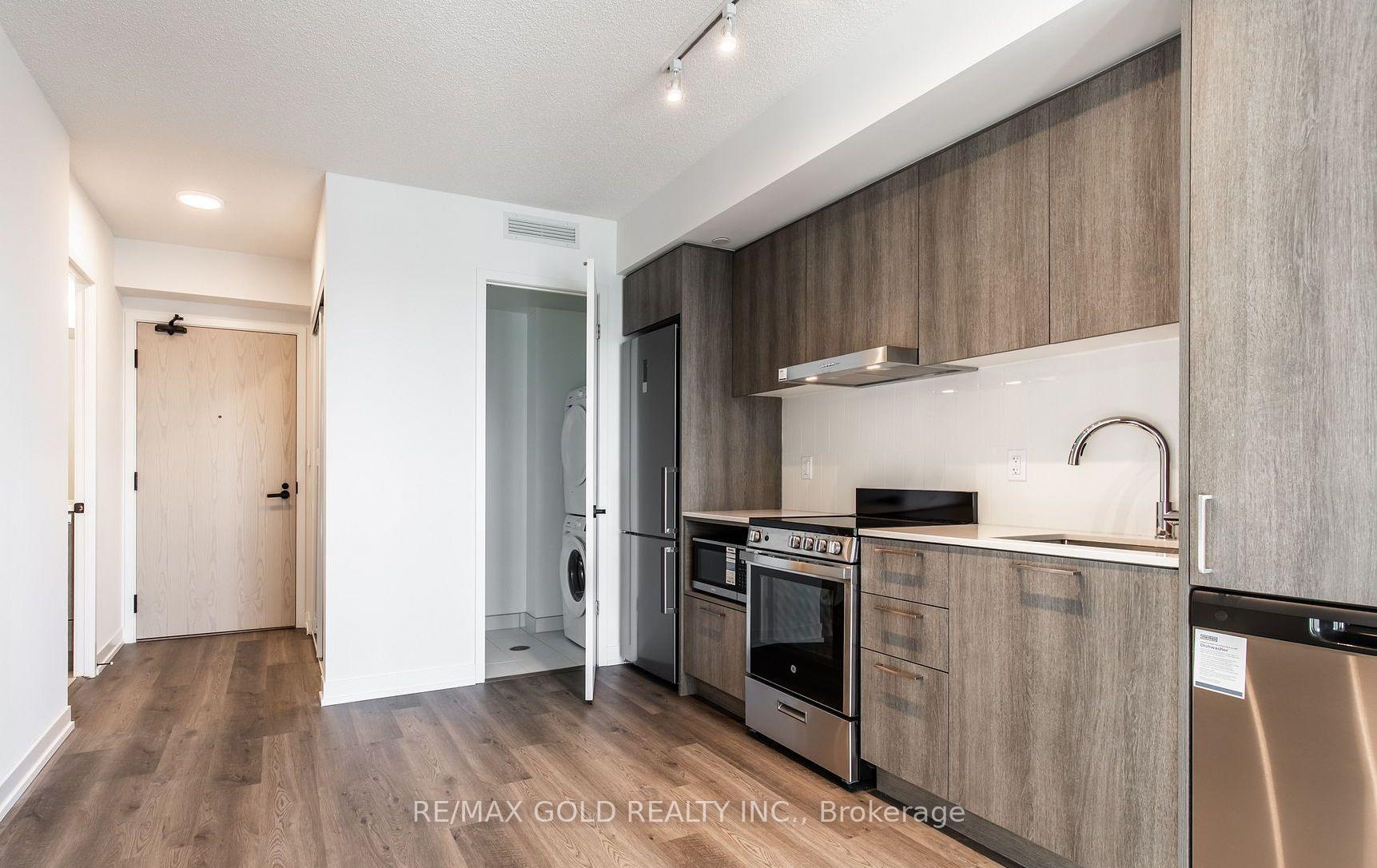 Photo 4 of Unit 3710, 195 Commerce Street, Vaughan, Vaughan Corporate Centre — HOMEH
