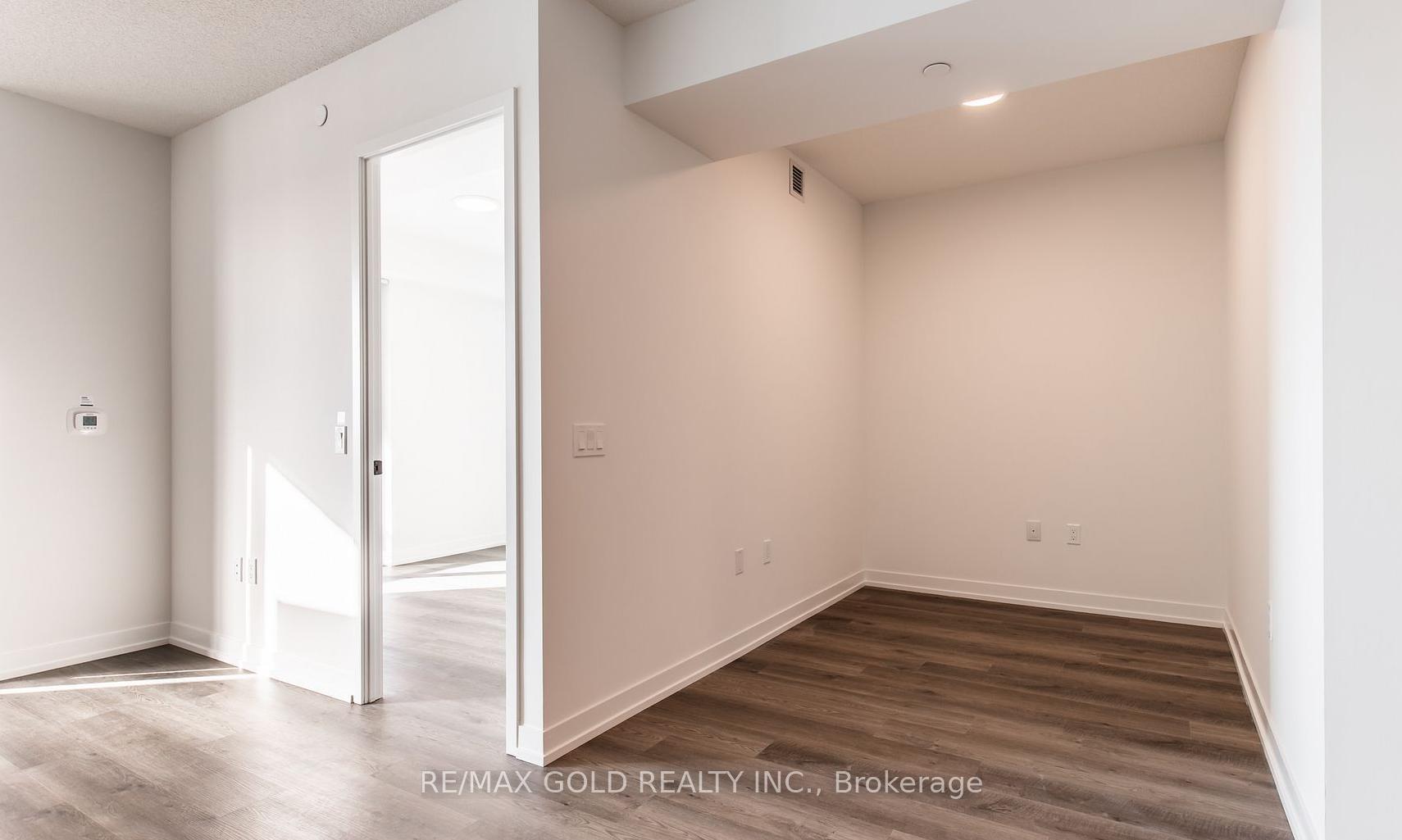 Photo 6 of Unit 3710, 195 Commerce Street, Vaughan, Vaughan Corporate Centre — HOMEH