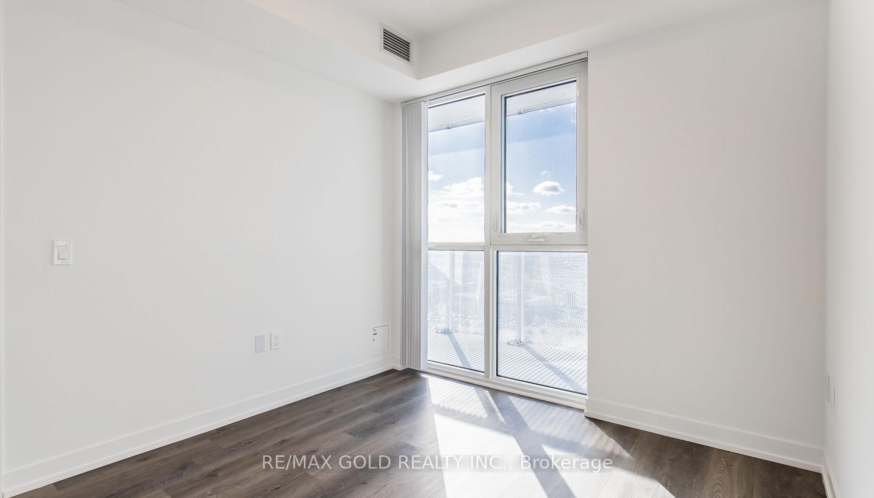 Photo 7 of Unit 3710, 195 Commerce Street, Vaughan, Vaughan Corporate Centre — HOMEH