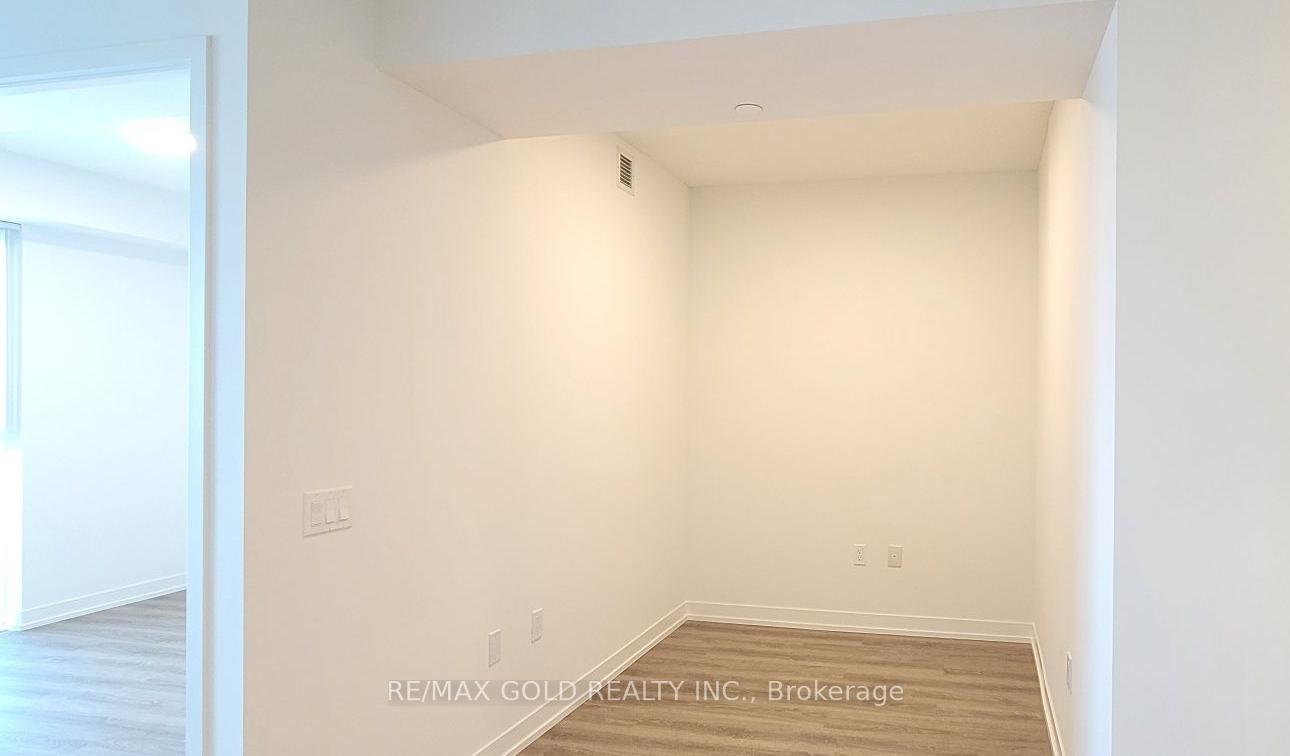 Photo 8 of Unit 3710, 195 Commerce Street, Vaughan, Vaughan Corporate Centre — HOMEH