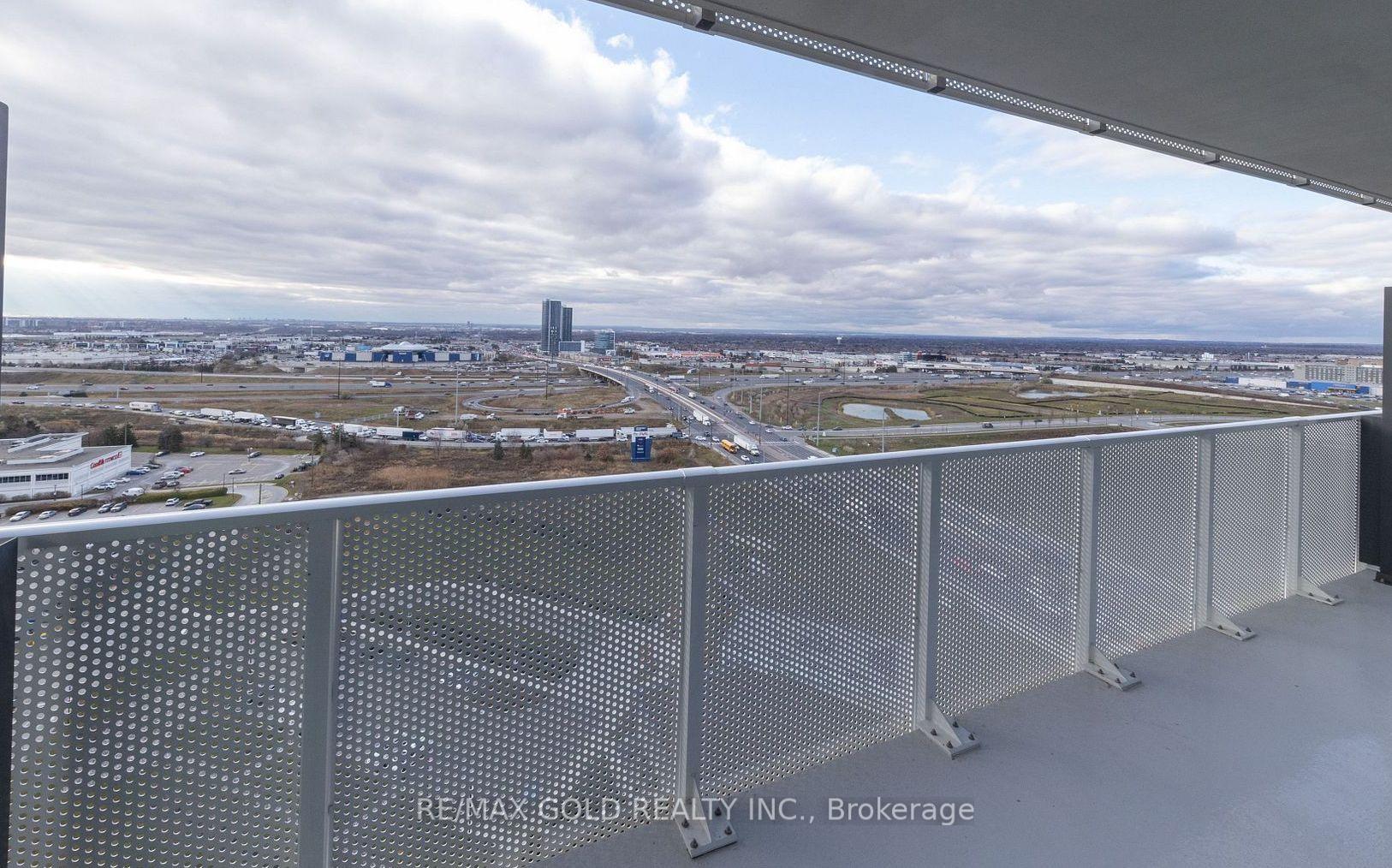 Photo 10 of Unit 3710, 195 Commerce Street, Vaughan, Vaughan Corporate Centre — HOMEH