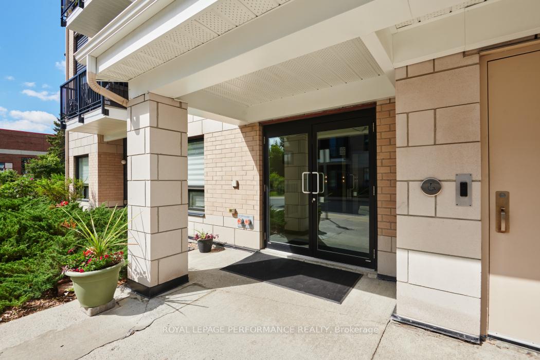 Photo 2 of Unit 401, 200 Winterfell, Ottawa, Hunt Club Park — HOMEH
