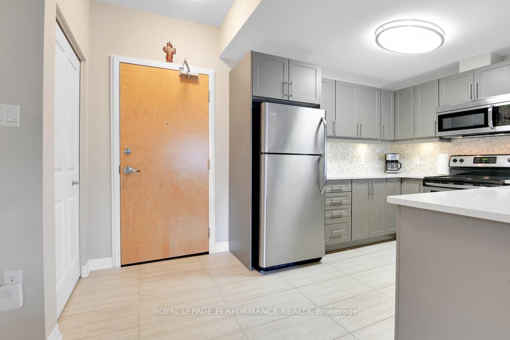 Photo 7 of Unit 401, 200 Winterfell, Ottawa, Hunt Club Park — HOMEH