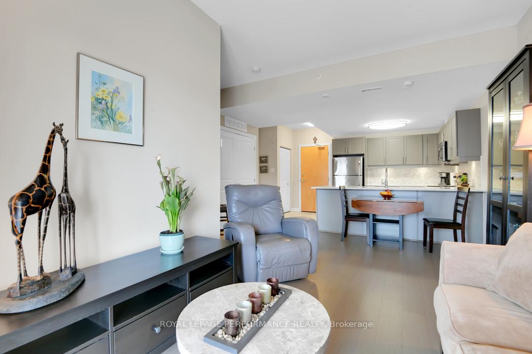 Photo 11 of Unit 401, 200 Winterfell, Ottawa, Hunt Club Park — HOMEH