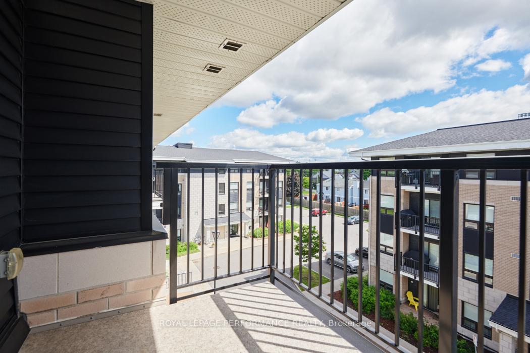Photo 32 of Unit 401, 200 Winterfell, Ottawa, Hunt Club Park — HOMEH