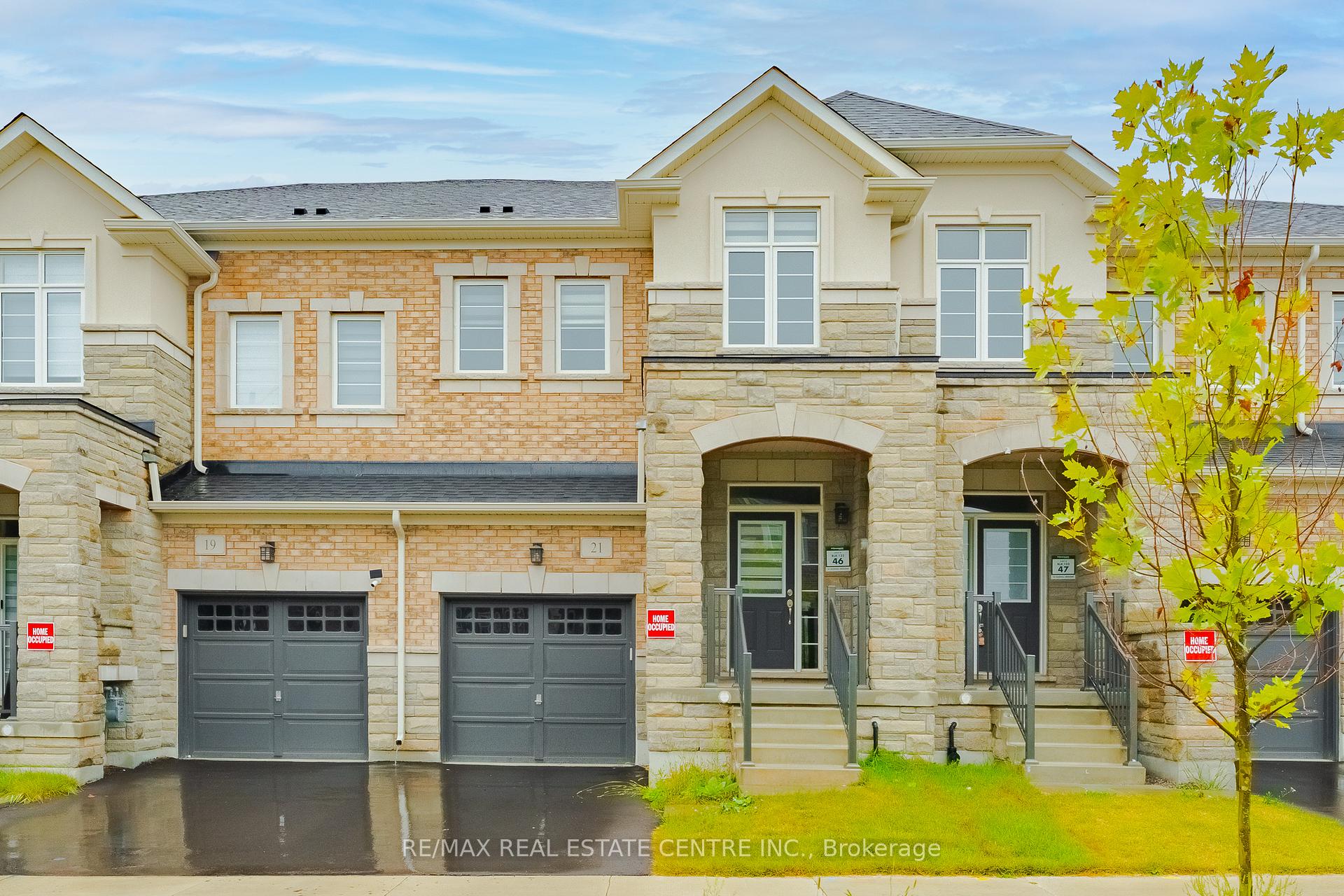 Front of 21 Gledhill Crescent