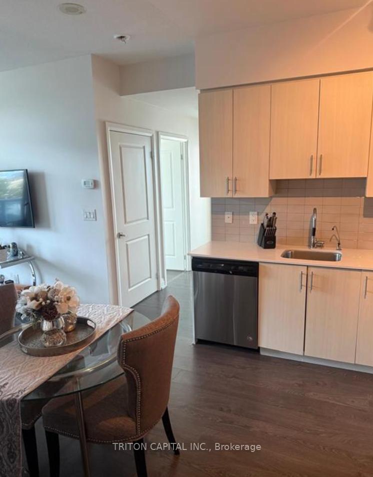 Photo 5 of Unit 502, 3700 Highway 7, Vaughan, Vaughan Corporate Centre — HOMEH