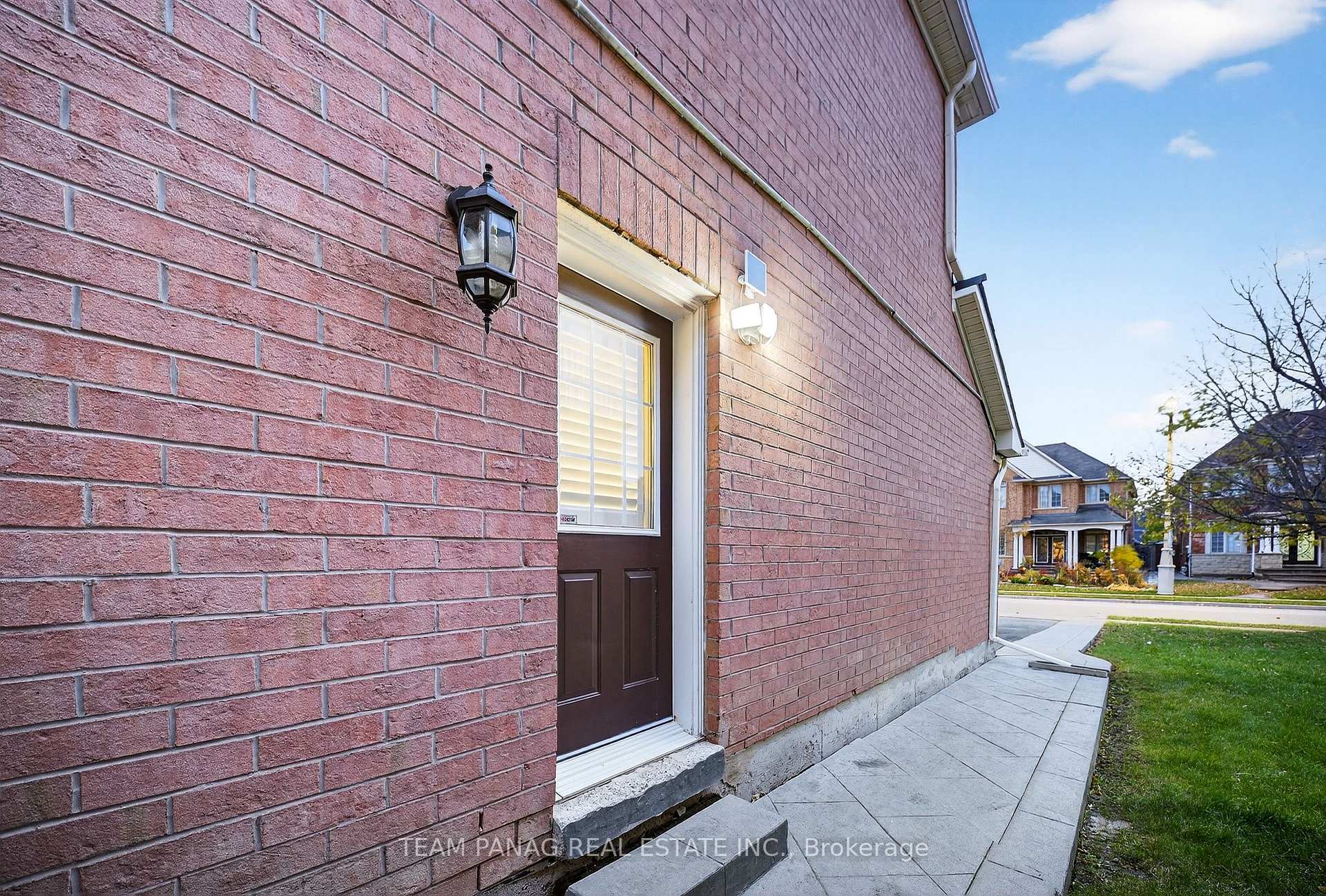 Photo 41 of 115 Long Meadow Road, Brampton, Bram East — HOMEH