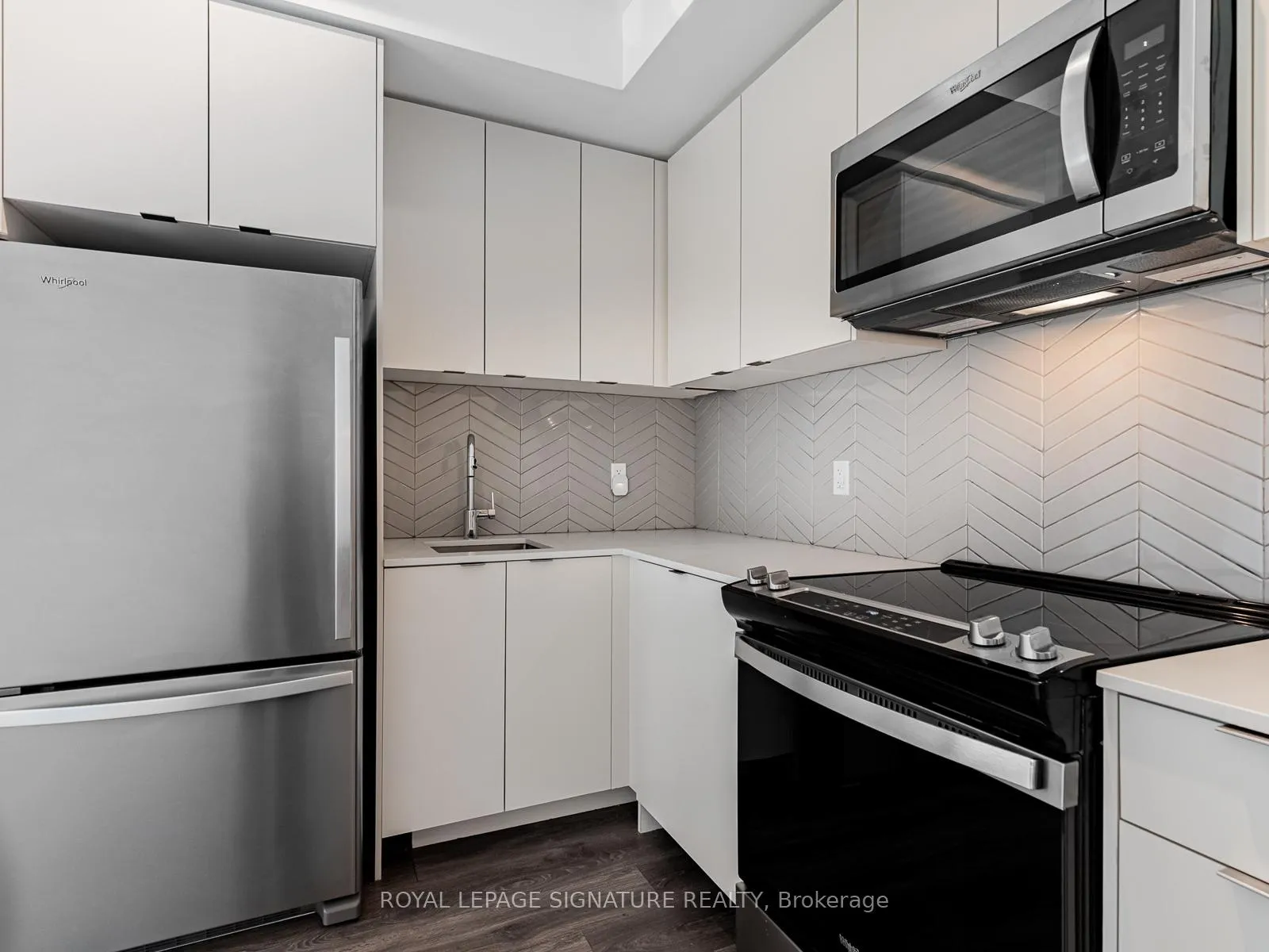 Photo 7 of Unit 183F, 1608 Charles Street, Whitby, Port Whitby — HOMEH