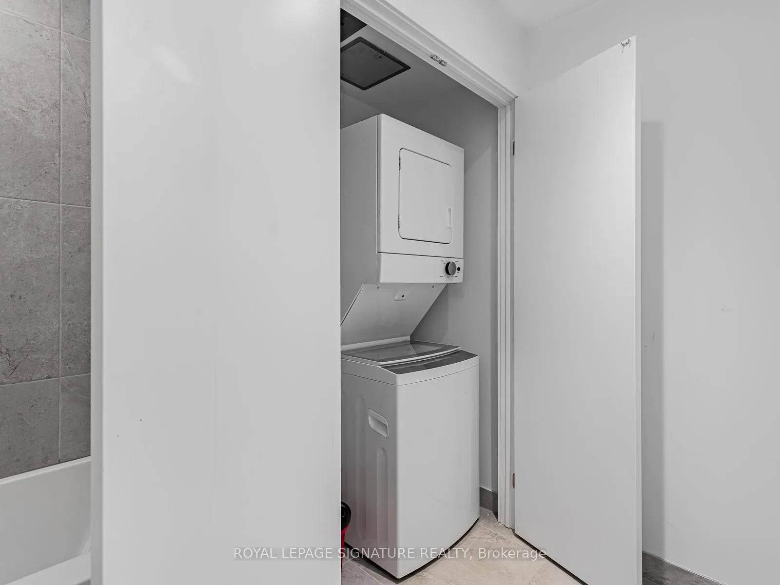 Photo 20 of Unit 183F, 1608 Charles Street, Whitby, Port Whitby — HOMEH