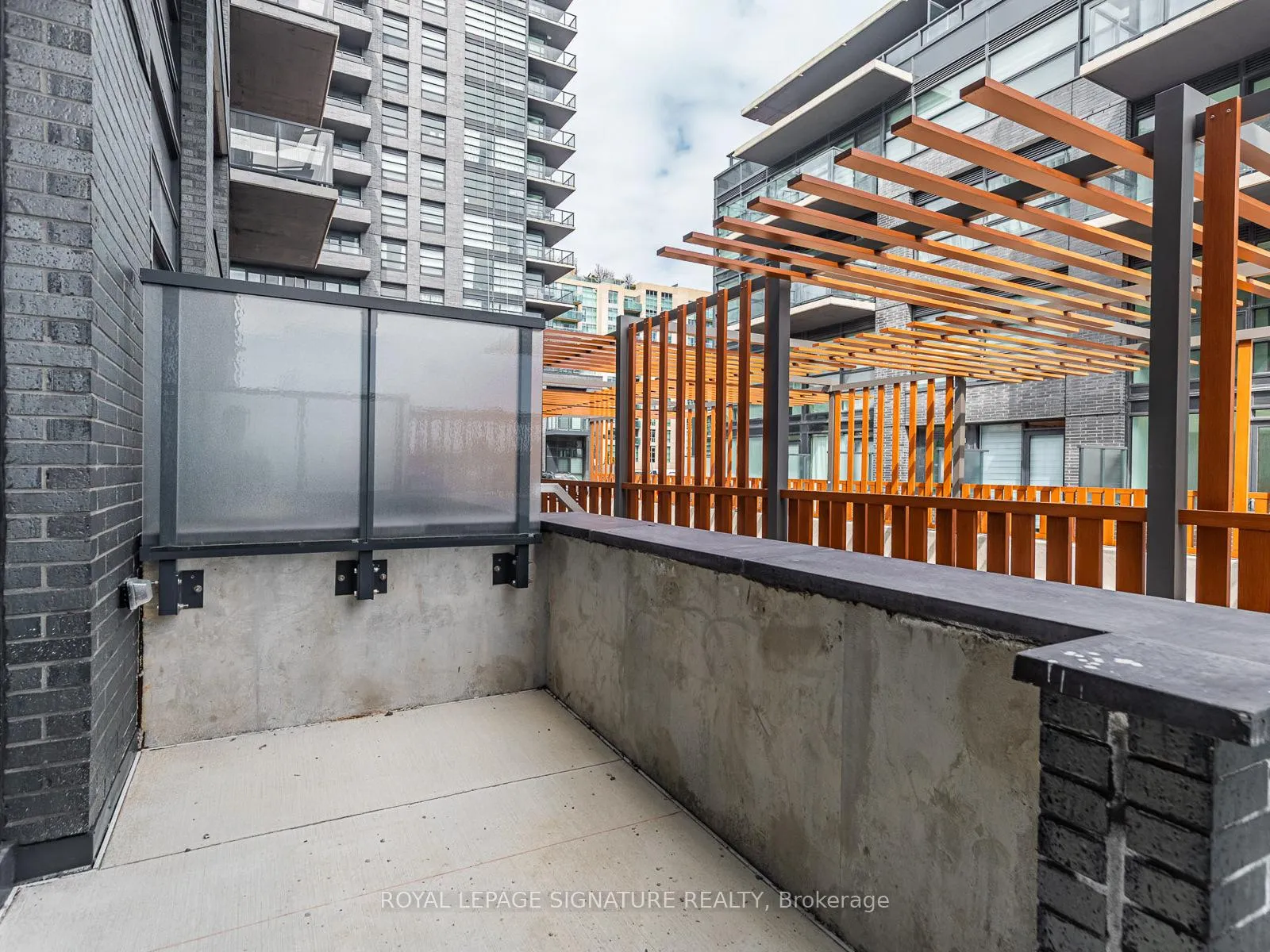Photo 21 of Unit 183F, 1608 Charles Street, Whitby, Port Whitby — HOMEH