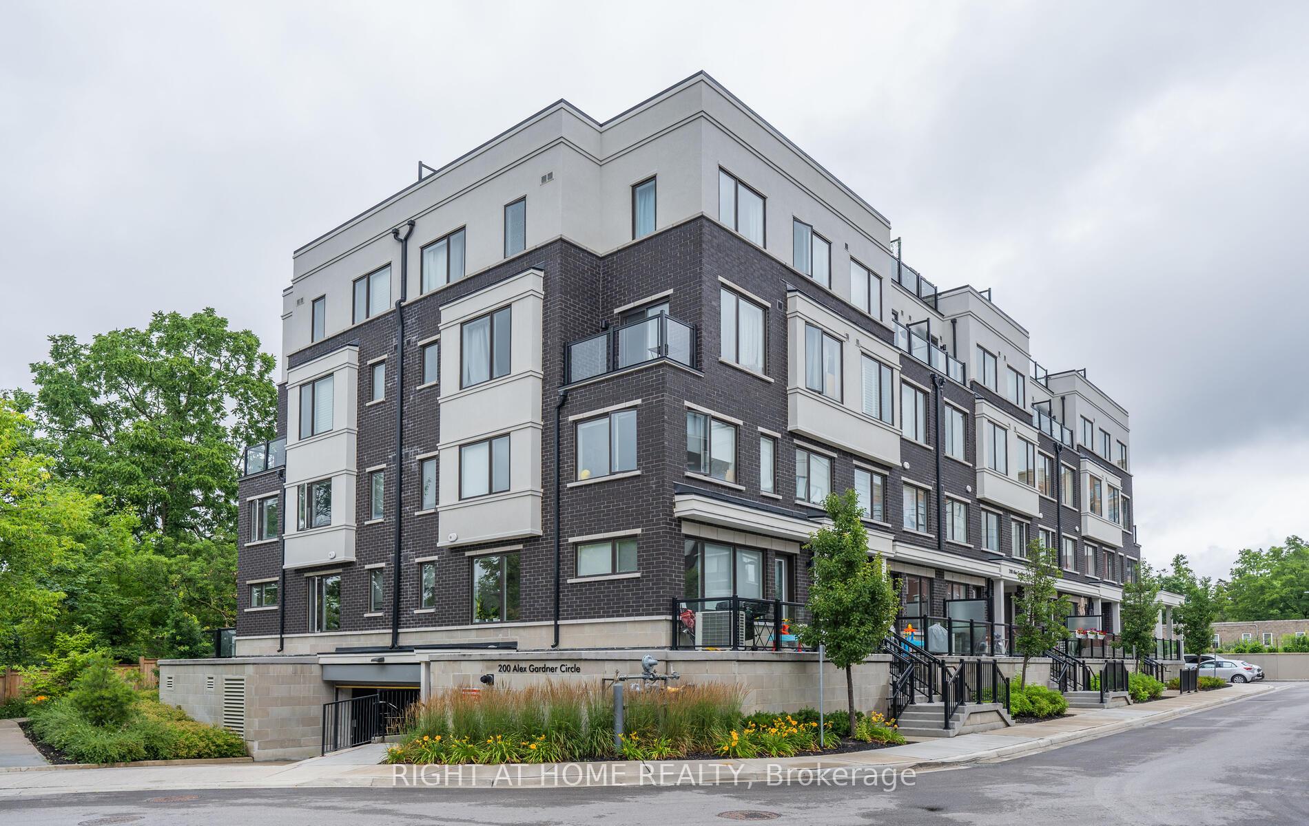 Front of Unit #25, 200 Alex Gardner Circle