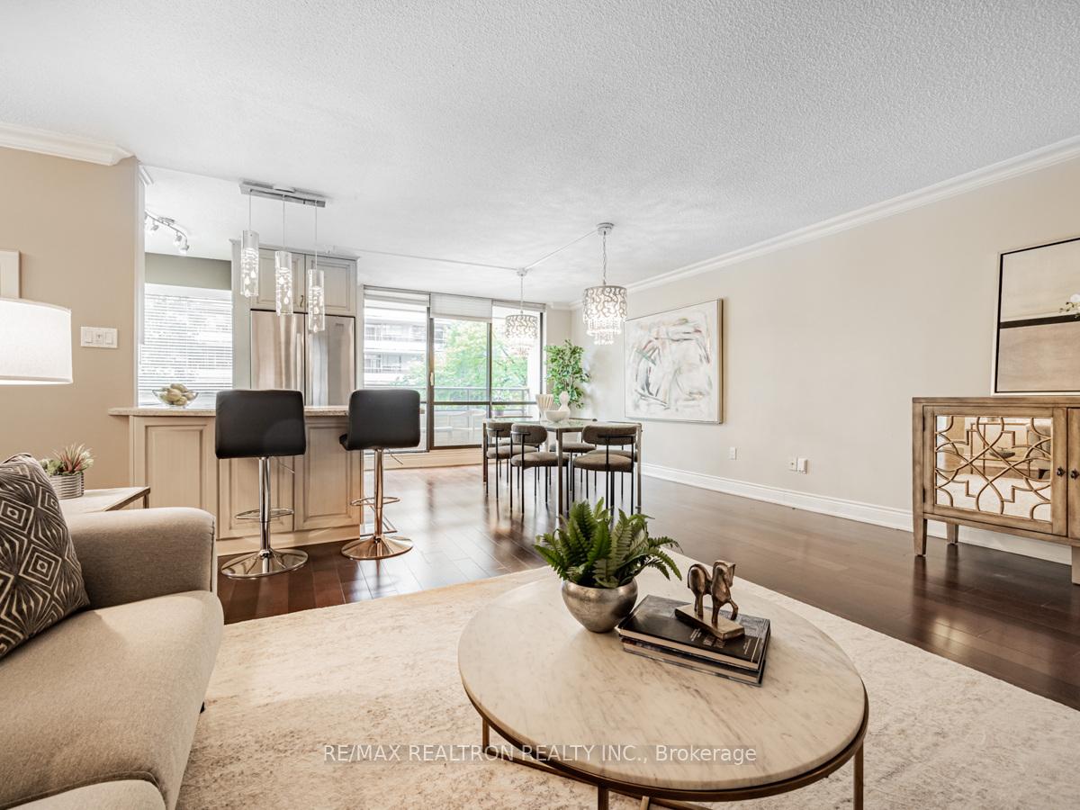 Photo 4 of Unit 404, 22 Shallmar Boulevard, Toronto, Forest Hill North — HOMEH