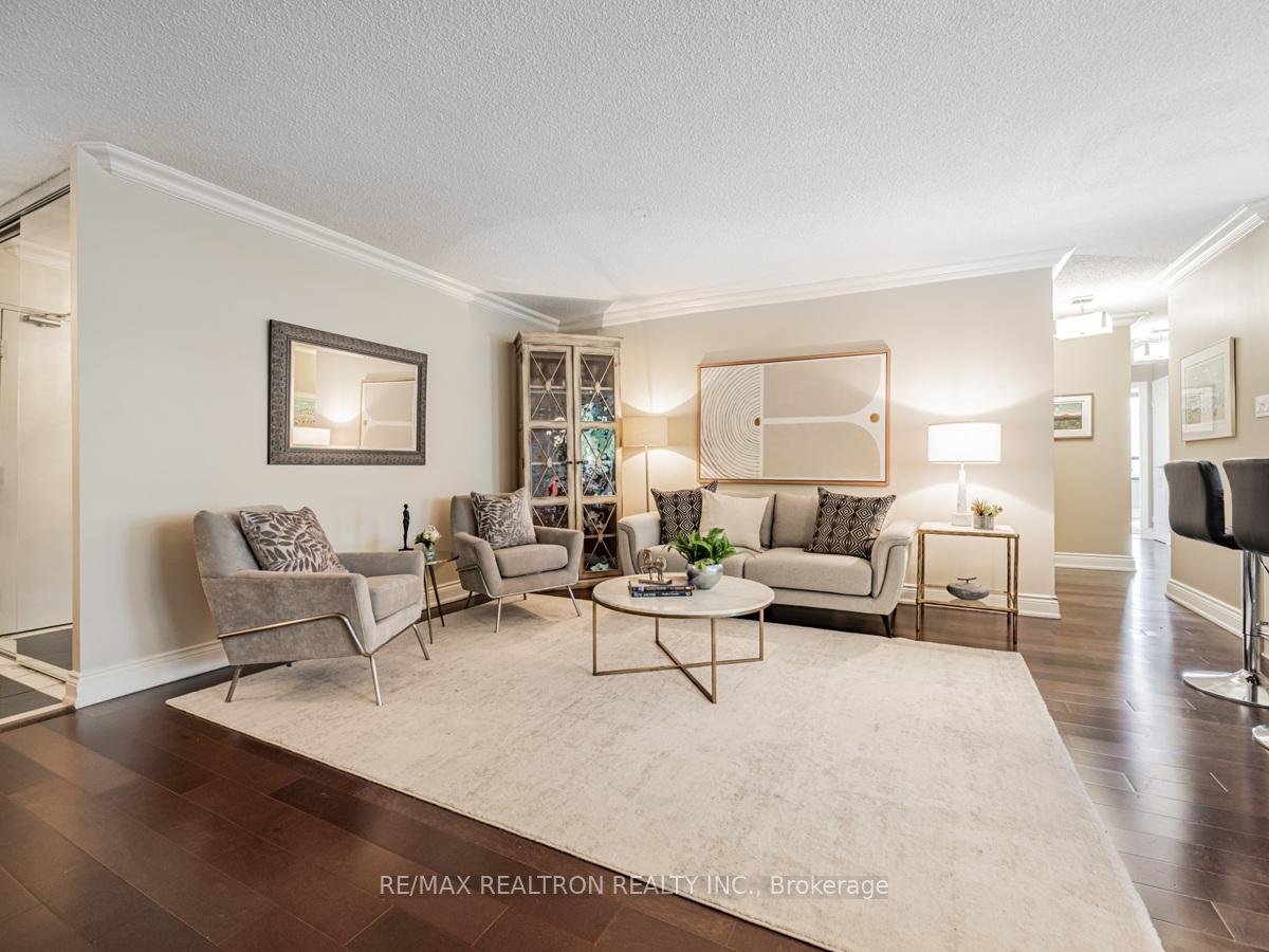 Photo 8 of Unit 404, 22 Shallmar Boulevard, Toronto, Forest Hill North — HOMEH