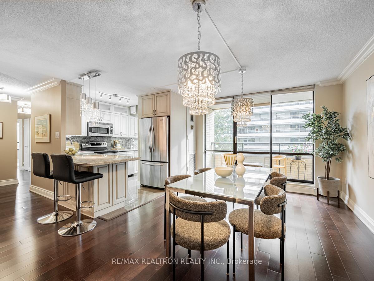 Photo 7 of Unit 404, 22 Shallmar Boulevard, Toronto, Forest Hill North — HOMEH