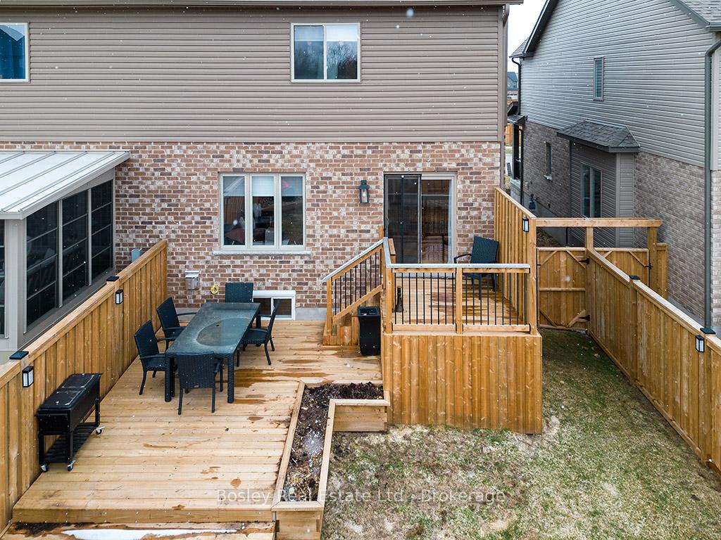 Photo 15 of 93 Archer Avenue E, Collingwood — HOMEH