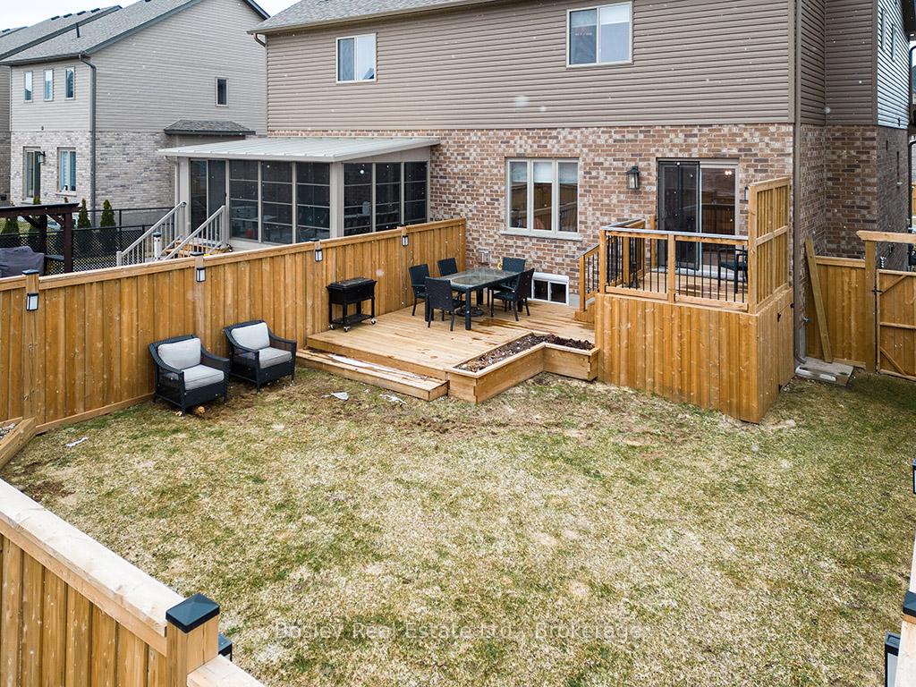 Photo 18 of 93 Archer Avenue E, Collingwood — HOMEH