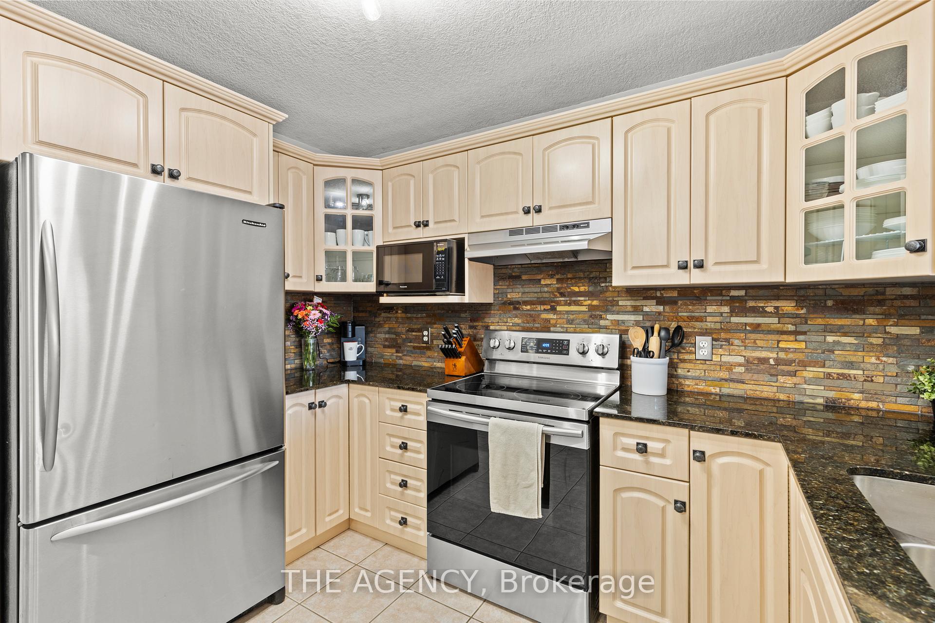 Photo 8 of Unit 7, 10 Stonecairn Drive, Cambridge — HOMEH