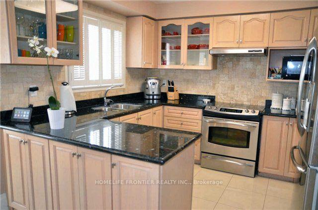 Photo 7 of 62 Royal Terrace Crescent, Caledon, Bolton East — HOMEH