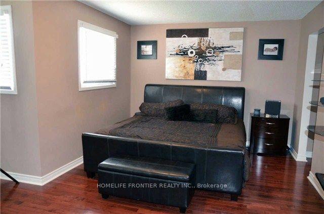 Photo 10 of 62 Royal Terrace Crescent, Caledon, Bolton East — HOMEH