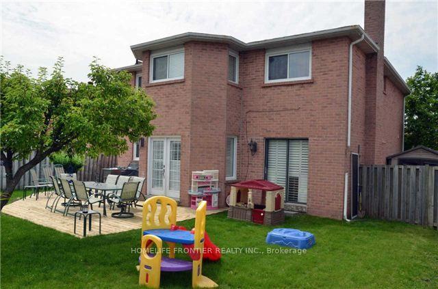 Photo 18 of 62 Royal Terrace Crescent, Caledon, Bolton East — HOMEH