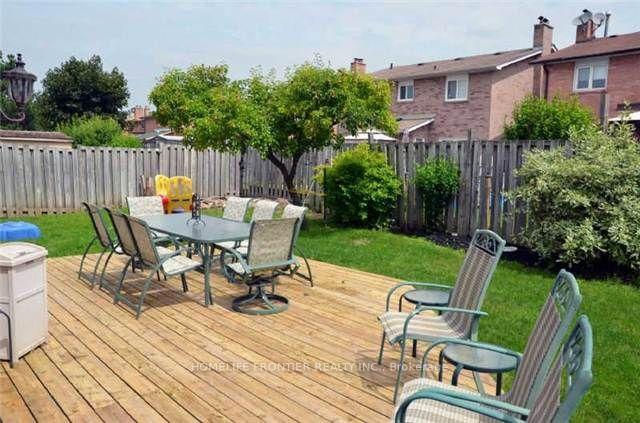 Photo 17 of 62 Royal Terrace Crescent, Caledon, Bolton East — HOMEH