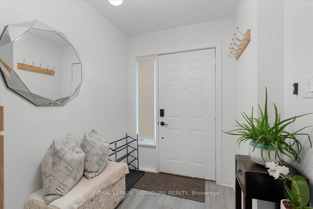 Photo 4 of Unit 11, 384 Limeridge Road E, Hamilton, Bruleville — HOMEH