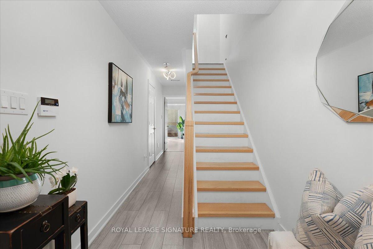 Photo 5 of Unit 11, 384 Limeridge Road E, Hamilton, Bruleville — HOMEH