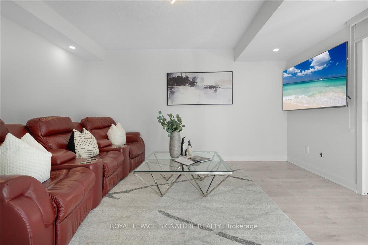Photo 8 of Unit 11, 384 Limeridge Road E, Hamilton, Bruleville — HOMEH