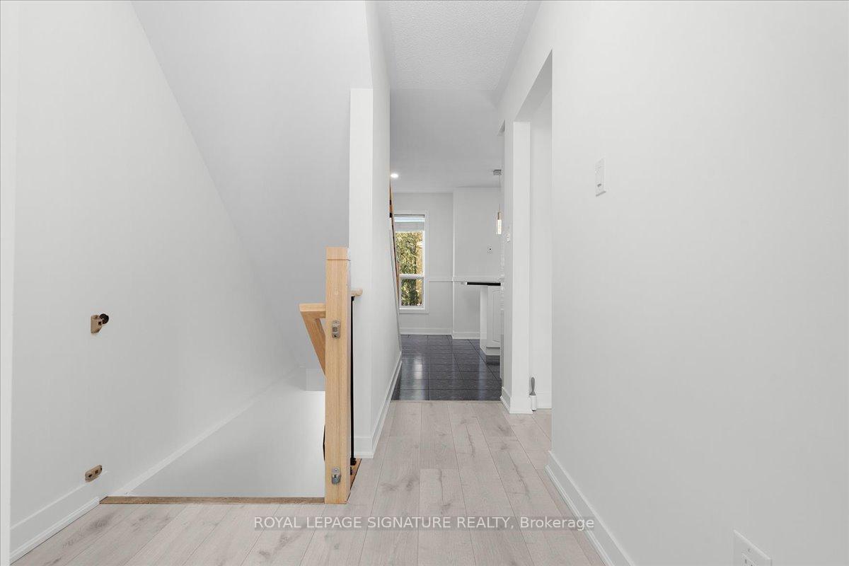 Photo 13 of Unit 11, 384 Limeridge Road E, Hamilton, Bruleville — HOMEH