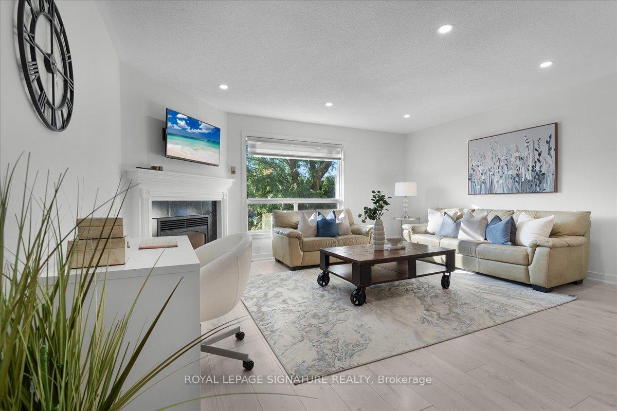 Photo 15 of Unit 11, 384 Limeridge Road E, Hamilton, Bruleville — HOMEH