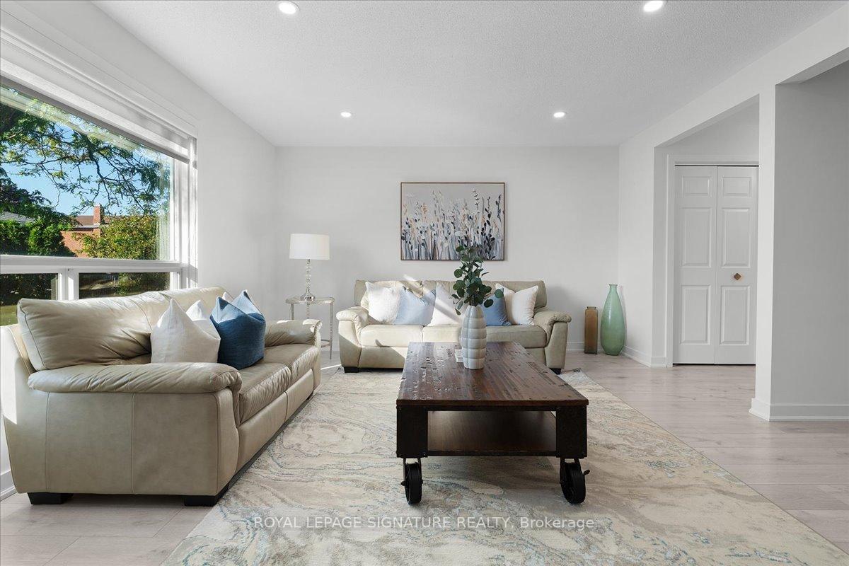 Photo 16 of Unit 11, 384 Limeridge Road E, Hamilton, Bruleville — HOMEH