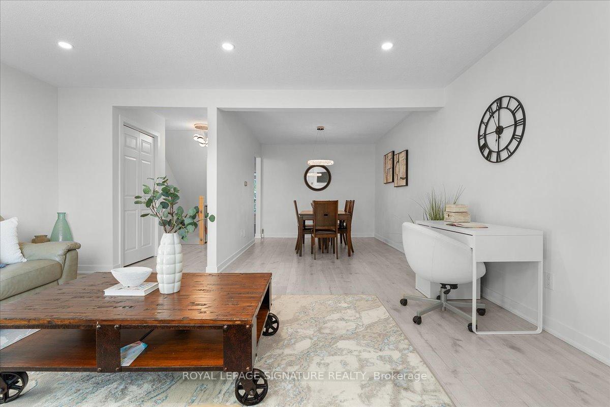 Photo 17 of Unit 11, 384 Limeridge Road E, Hamilton, Bruleville — HOMEH