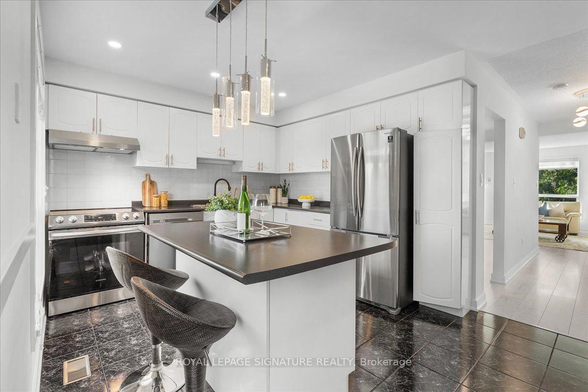Photo 22 of Unit 11, 384 Limeridge Road E, Hamilton, Bruleville — HOMEH