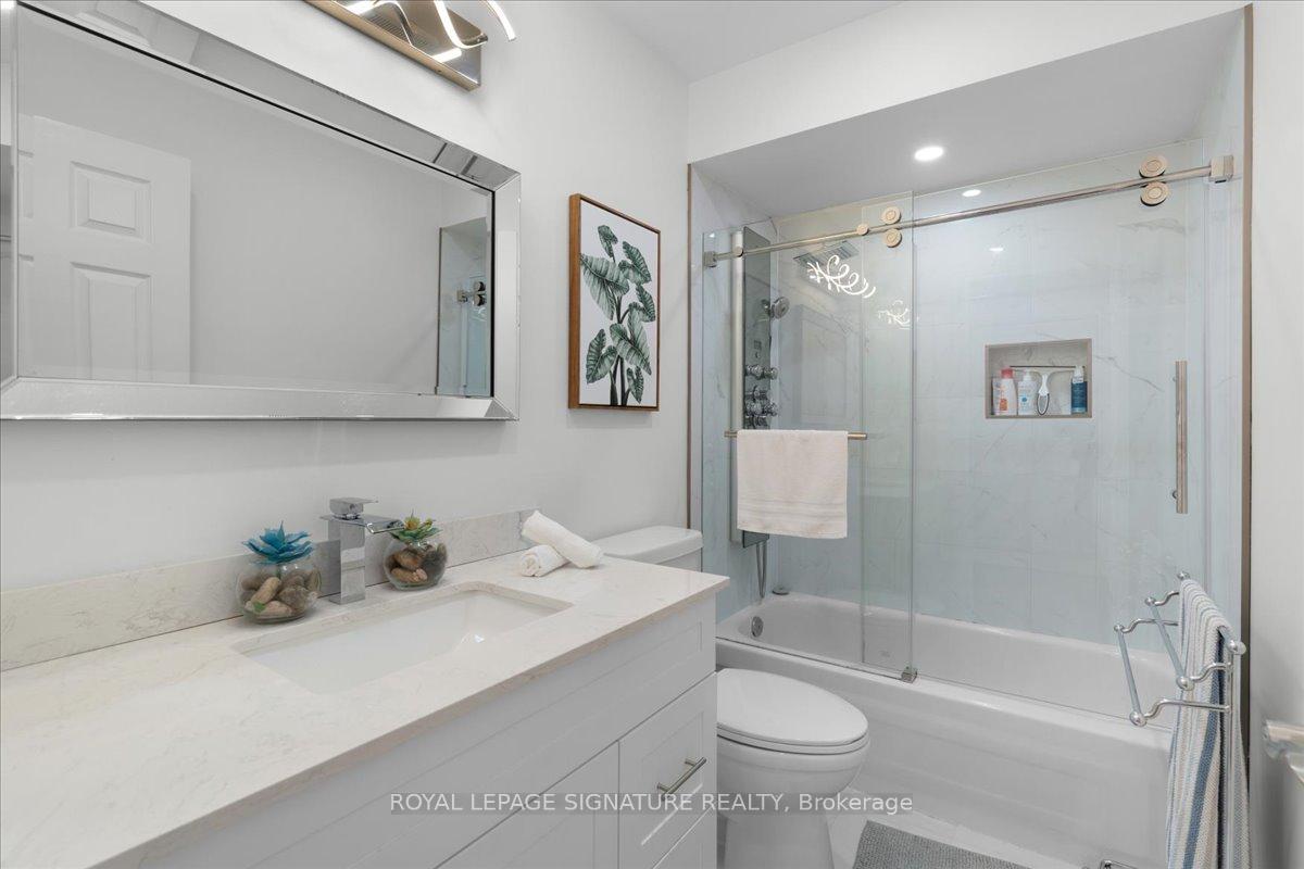 Photo 36 of Unit 11, 384 Limeridge Road E, Hamilton, Bruleville — HOMEH