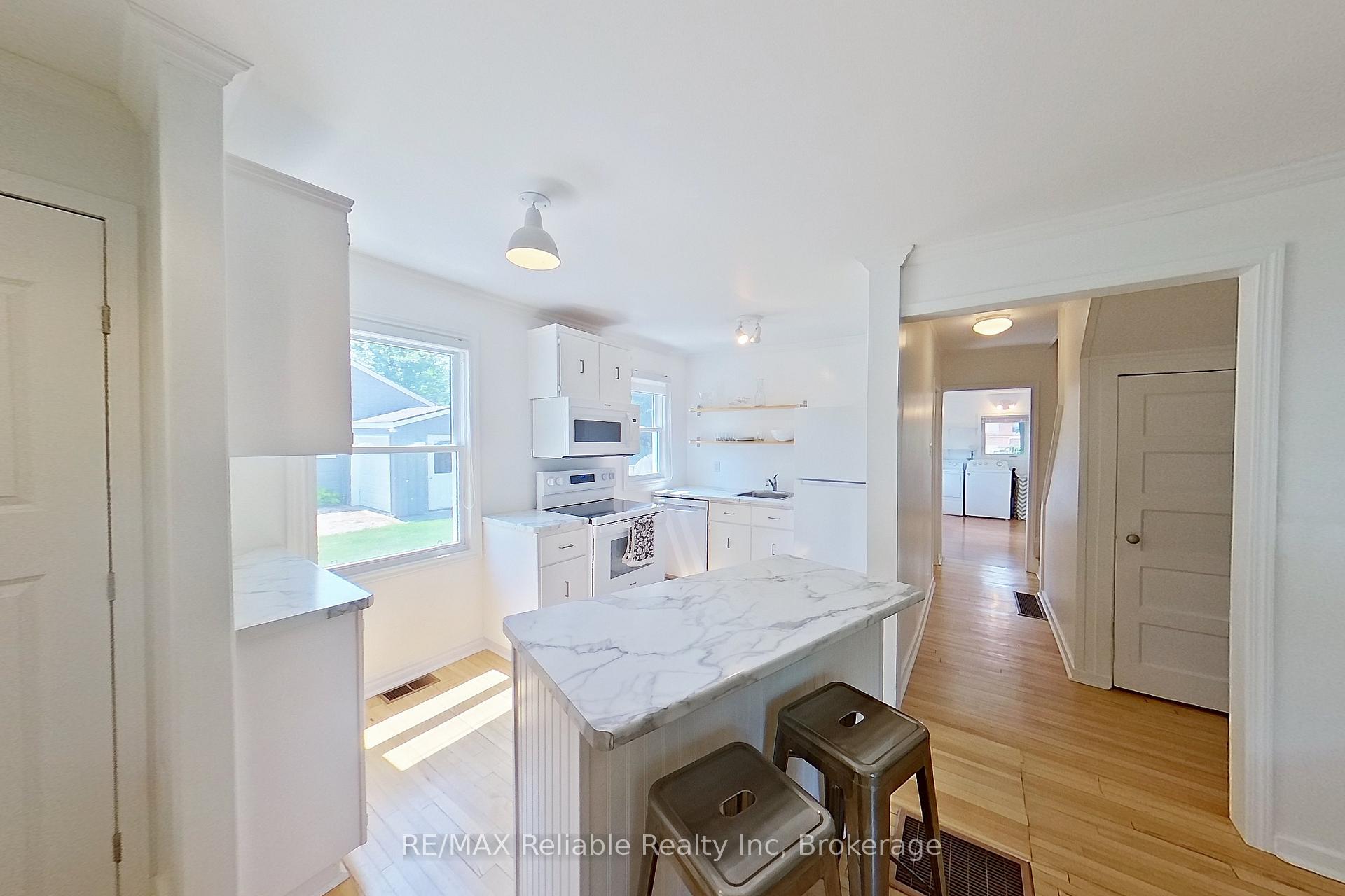 Photo 6 of 90 Raglan Street, Central Huron, Clinton — HOMEH