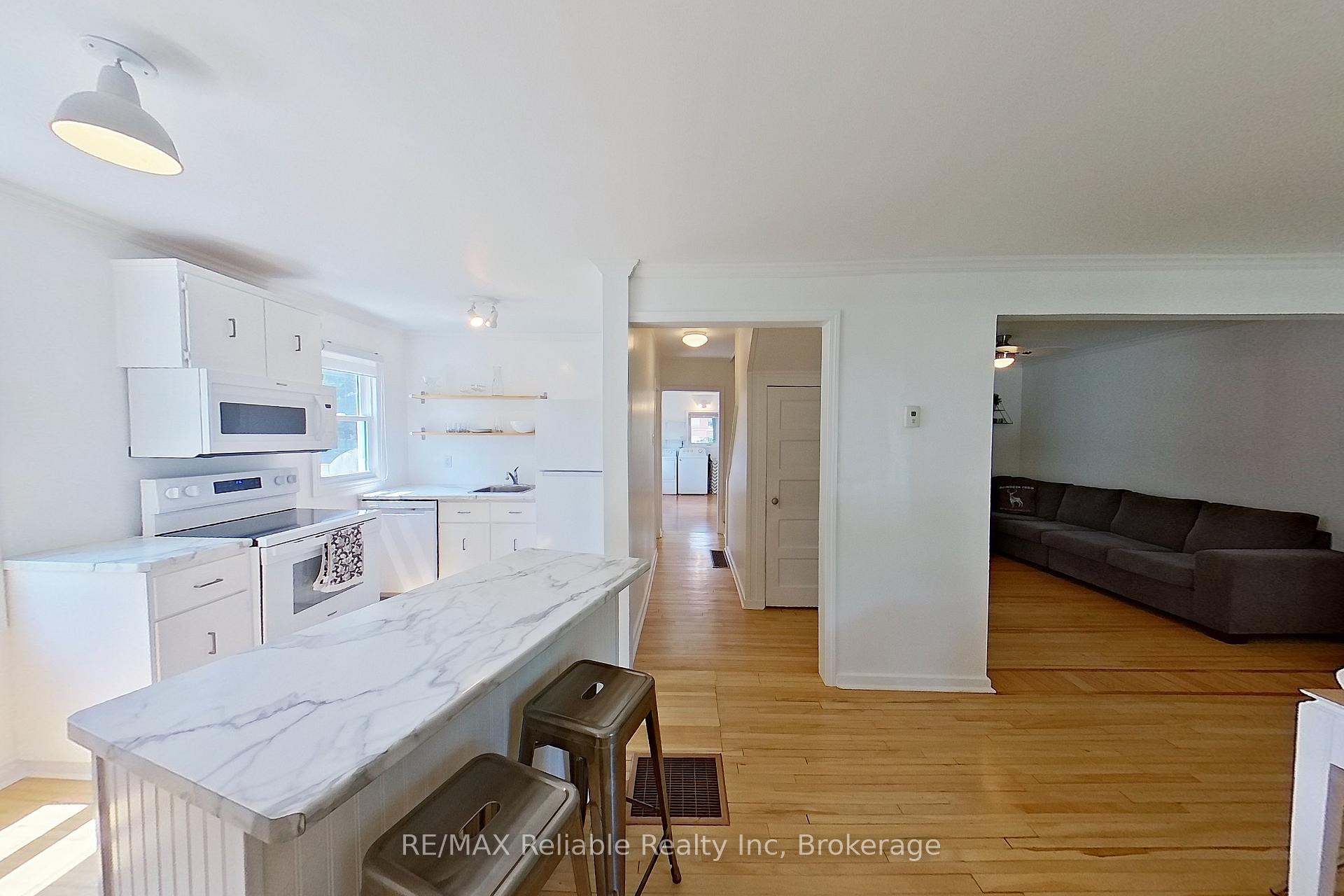 Photo 8 of 90 Raglan Street, Central Huron, Clinton — HOMEH